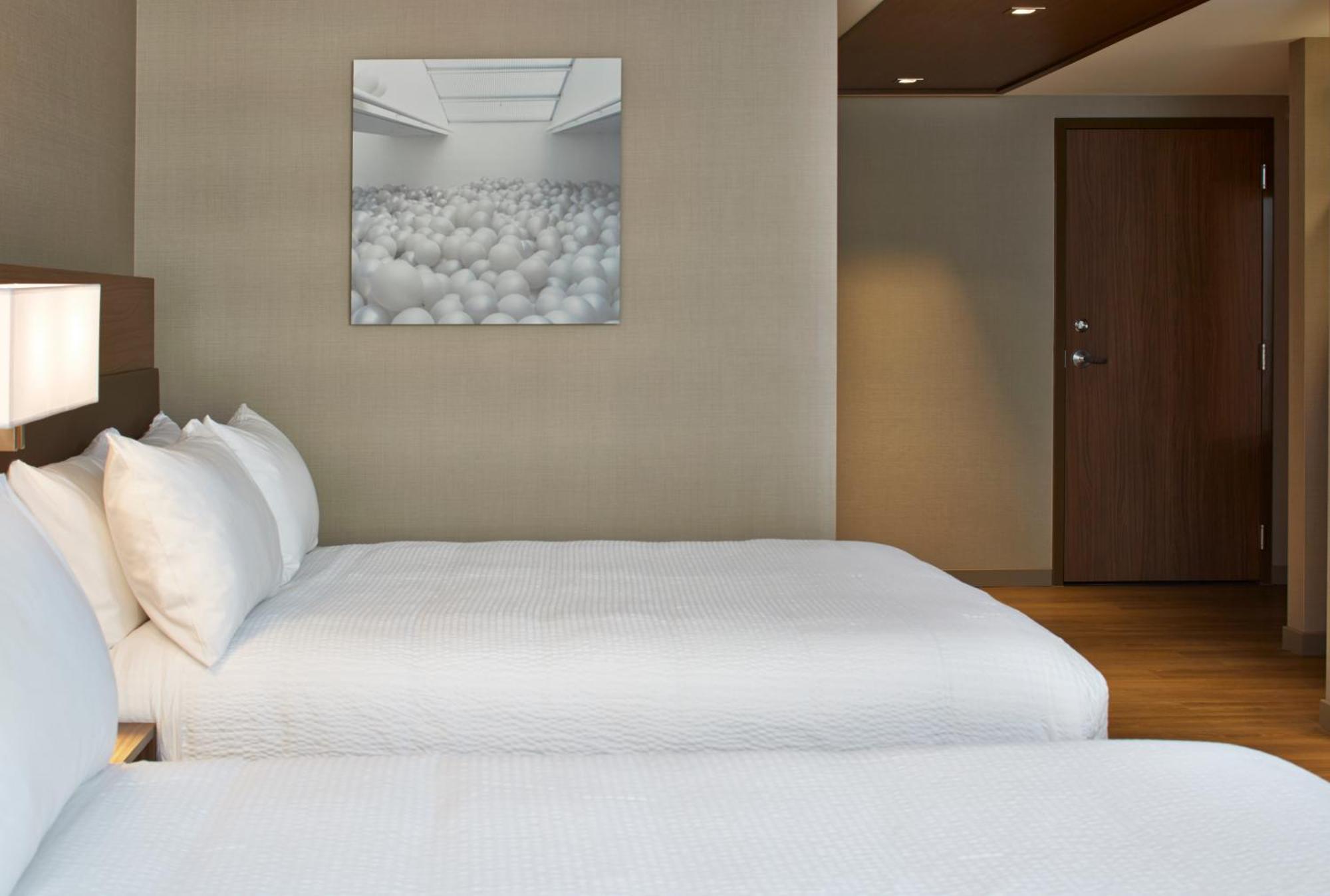 Ac Hotel By Marriott Seattle Bellevue/Downtown Exterior photo
